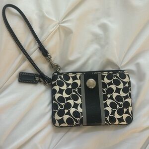 Coach wristlet black and white
